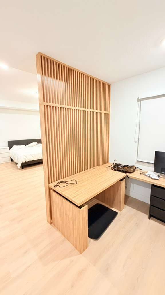 Office nook with slatted wood partition